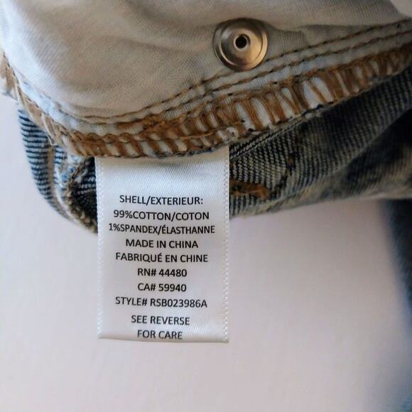 Tinseltown NWT Jeans Size 9/29 Blue Hi Rise Mom Denim Distressed Casual - Picture 12 of 13